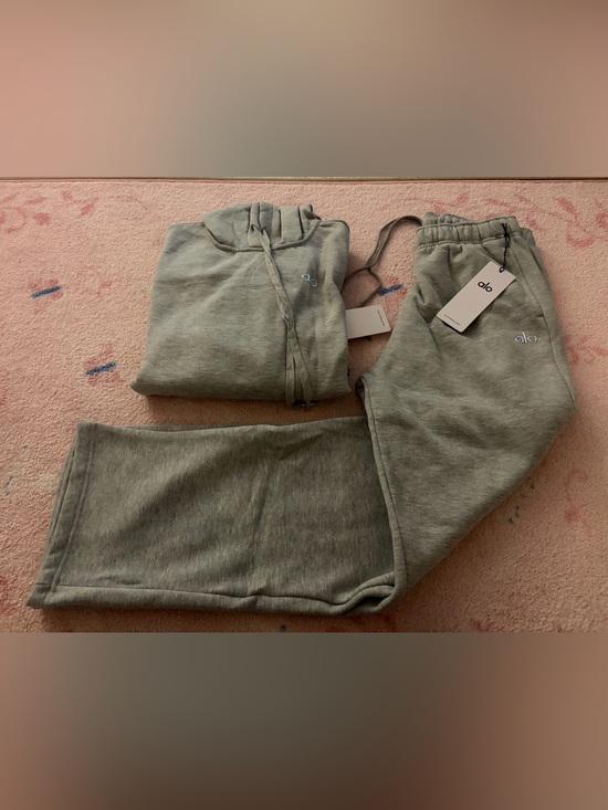 ALO Yoga Pants - NWT Alo Yoga Heather Grey Pullover Hoodie & Wide Leg Sweatpants Matching Set